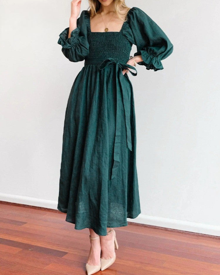 Bente - French Dress with Flared Sleeves