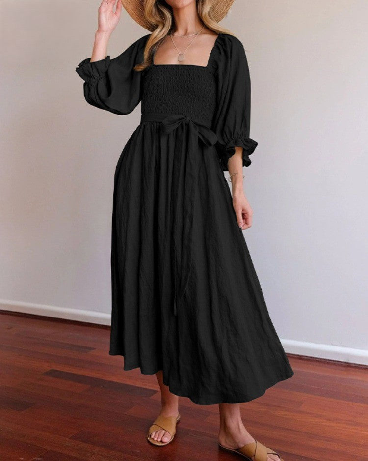 Bente - French Dress with Flared Sleeves