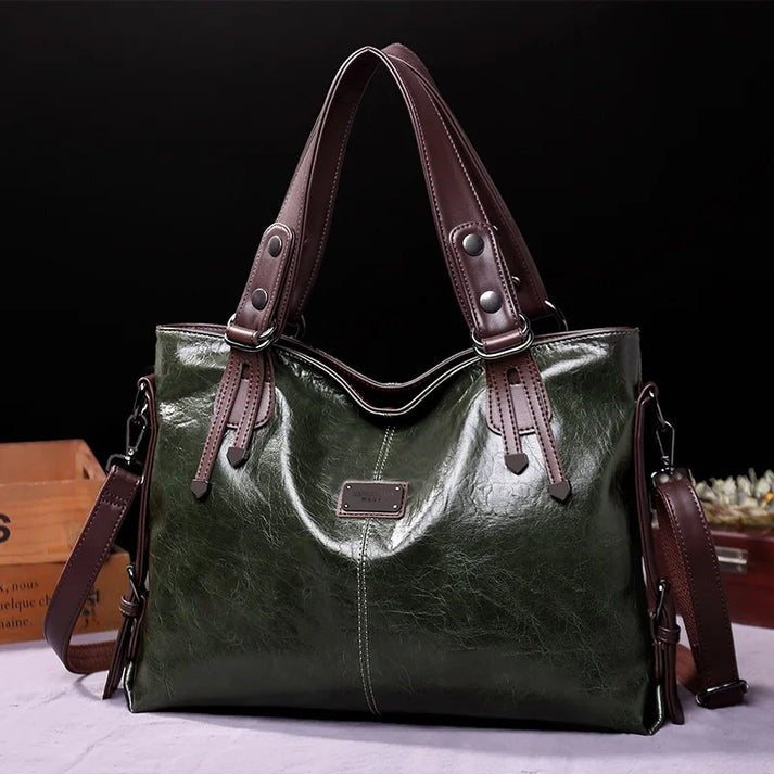 Augusta - Soft Leather Bag with Two Straps and Elegant Details