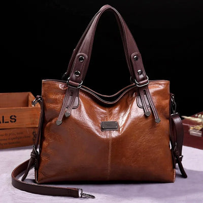 Augusta - Soft Leather Bag with Two Straps and Elegant Details