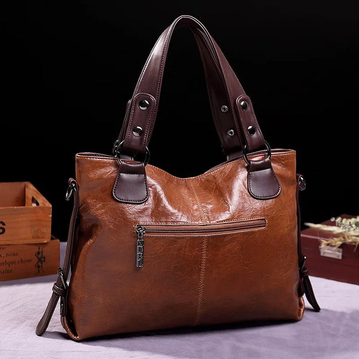 Augusta - Soft Leather Bag with Two Straps and Elegant Details