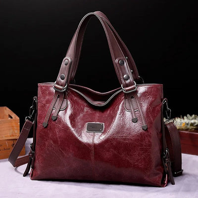 Augusta - Soft Leather Bag with Two Straps and Elegant Details