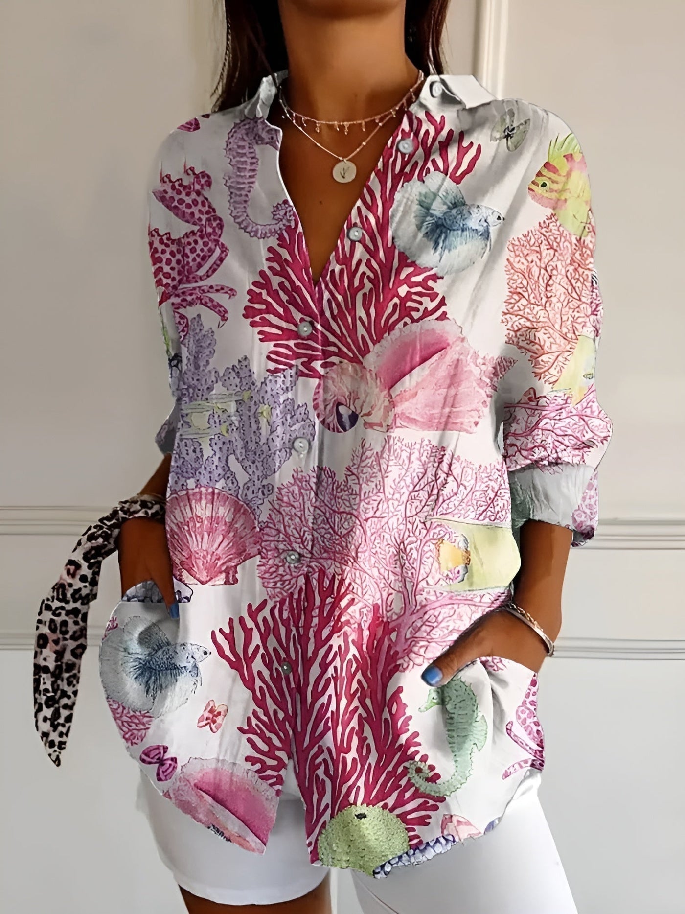 Malou - Blouse with Floral Pattern and Buttons